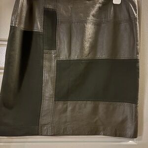 Elegant Black Leather Pencil Skirt